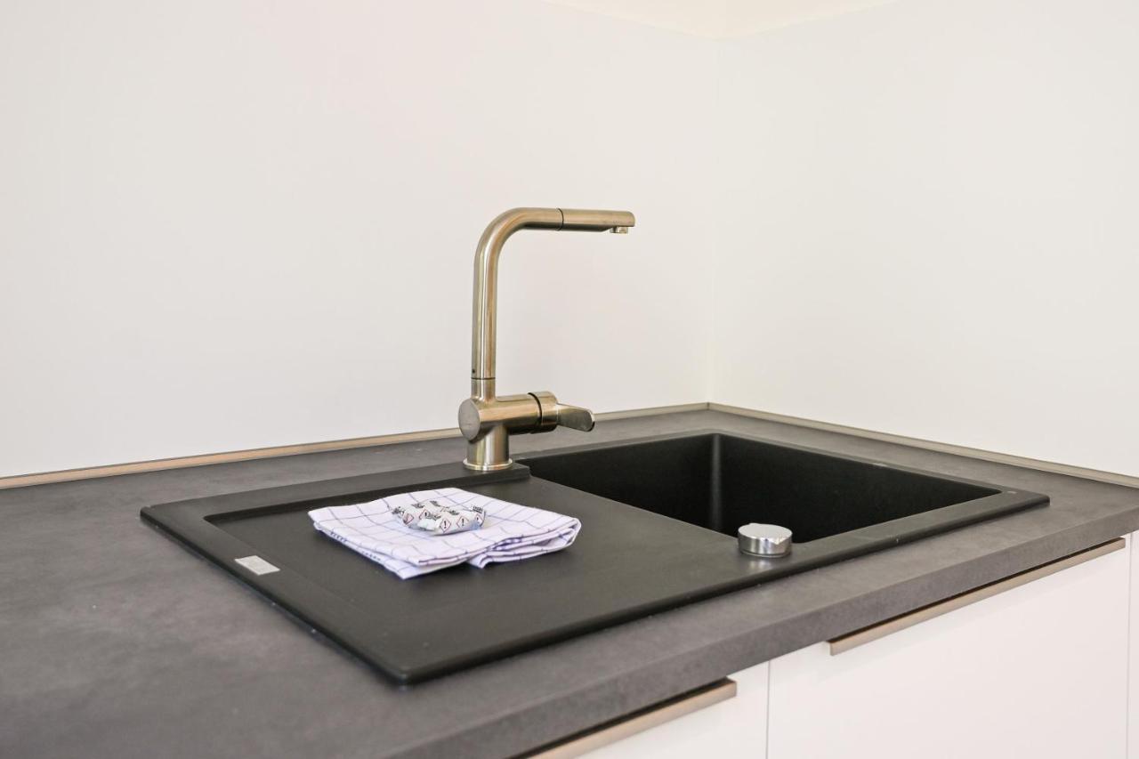 120Qm Denkmal Apartment In Krefeld Mit Stuck Und Garten - Beuys Apartments - Krefeld Exteriér fotografie